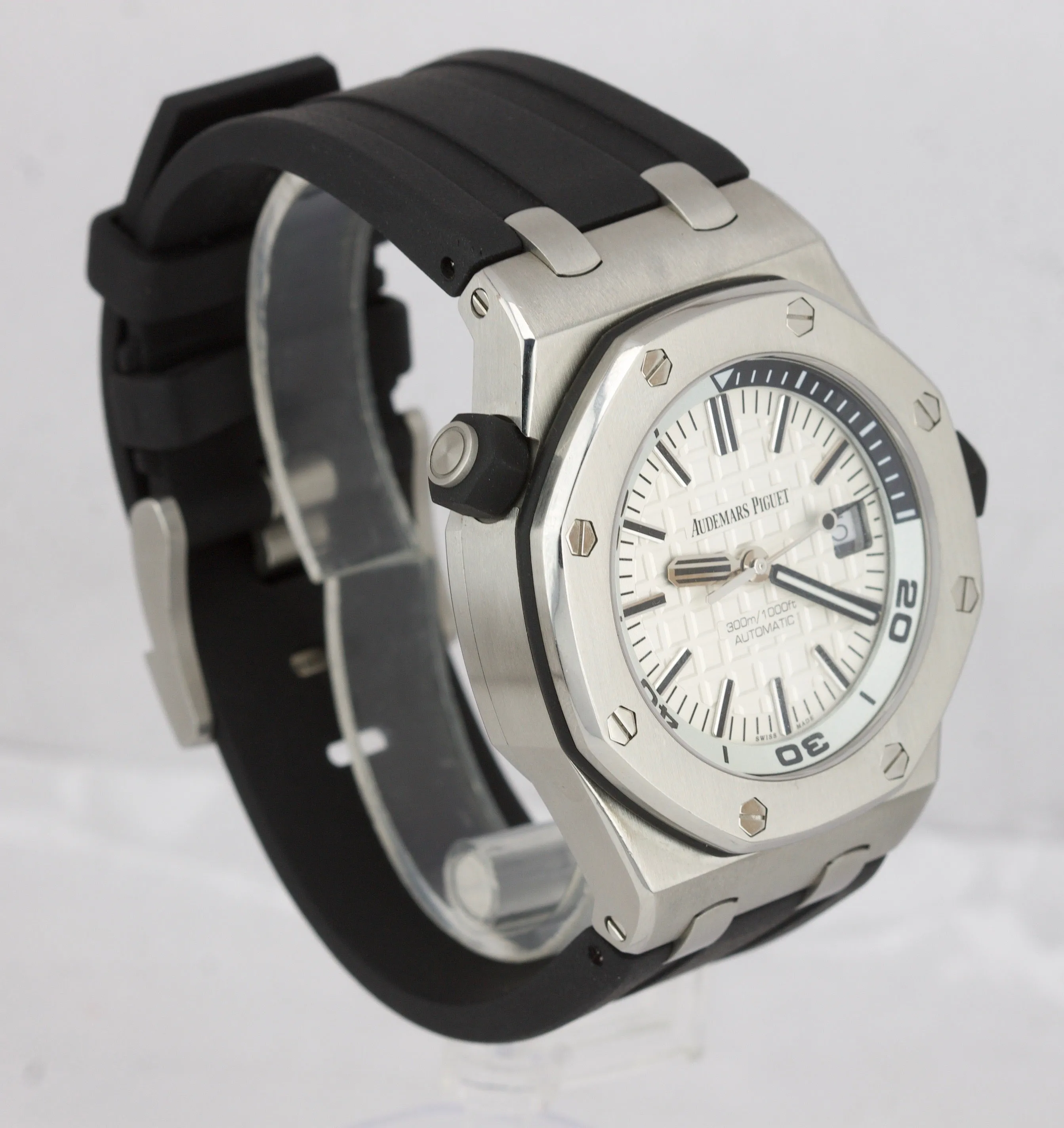 2015 Audemars Piguet Royal Oak Offshore Diver White EXHIBITION 15710ST Watch