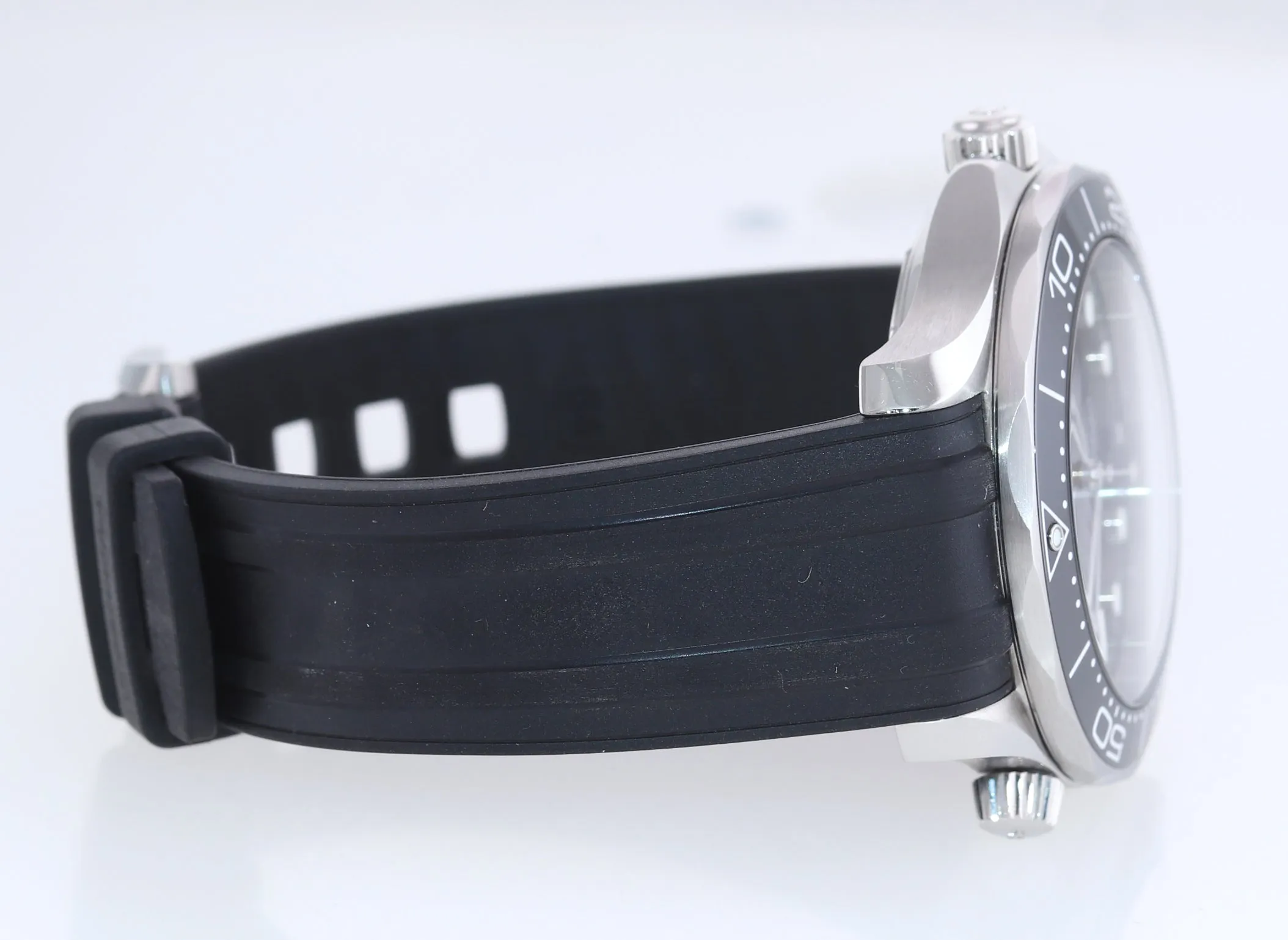 2021 NEW Omega Seamaster 210.32.42.20.01.001 Black 300M Diver Steel Watch