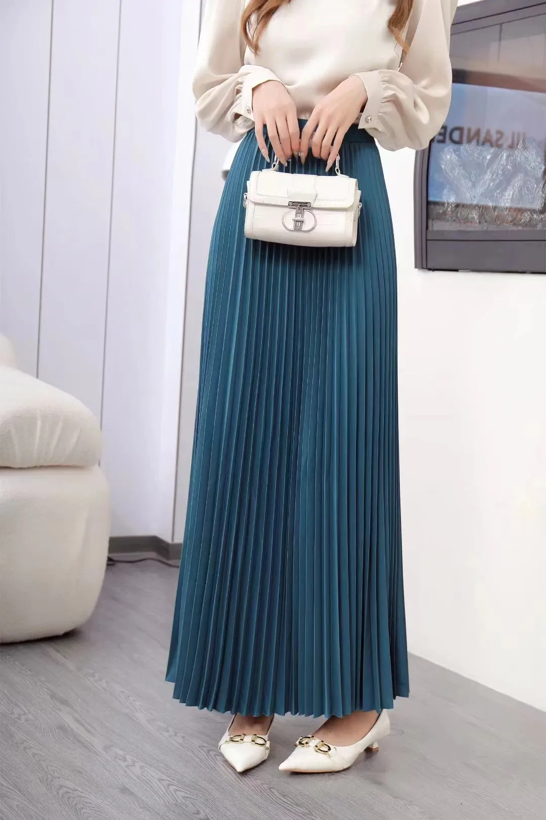 2025 Women’s Elegant High Waist Pleated Midi Skirt – Black