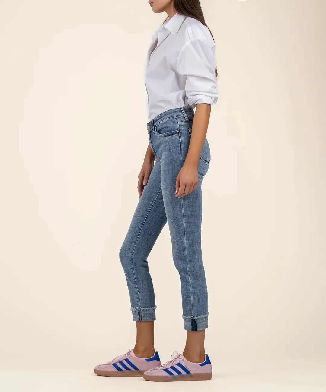 Amy Mid Rise Crop Straight Leg