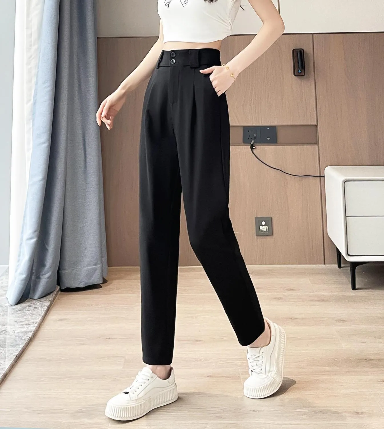 Ankle Cut Solid Women's Straight-leg Pants for a Chic Look