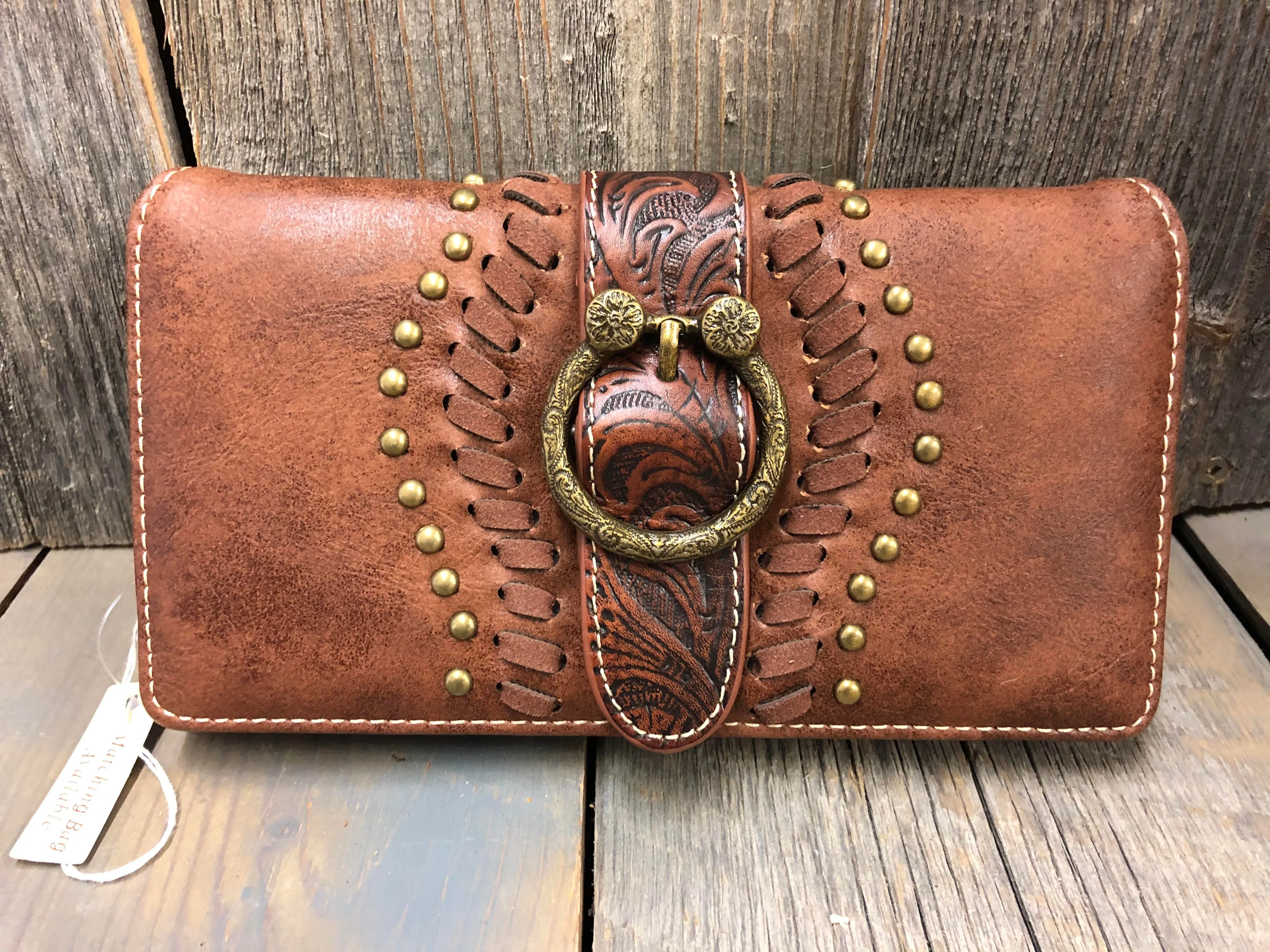 BGTR82-W010BR Wallet - Horseshoe Buckle/Brass Studs