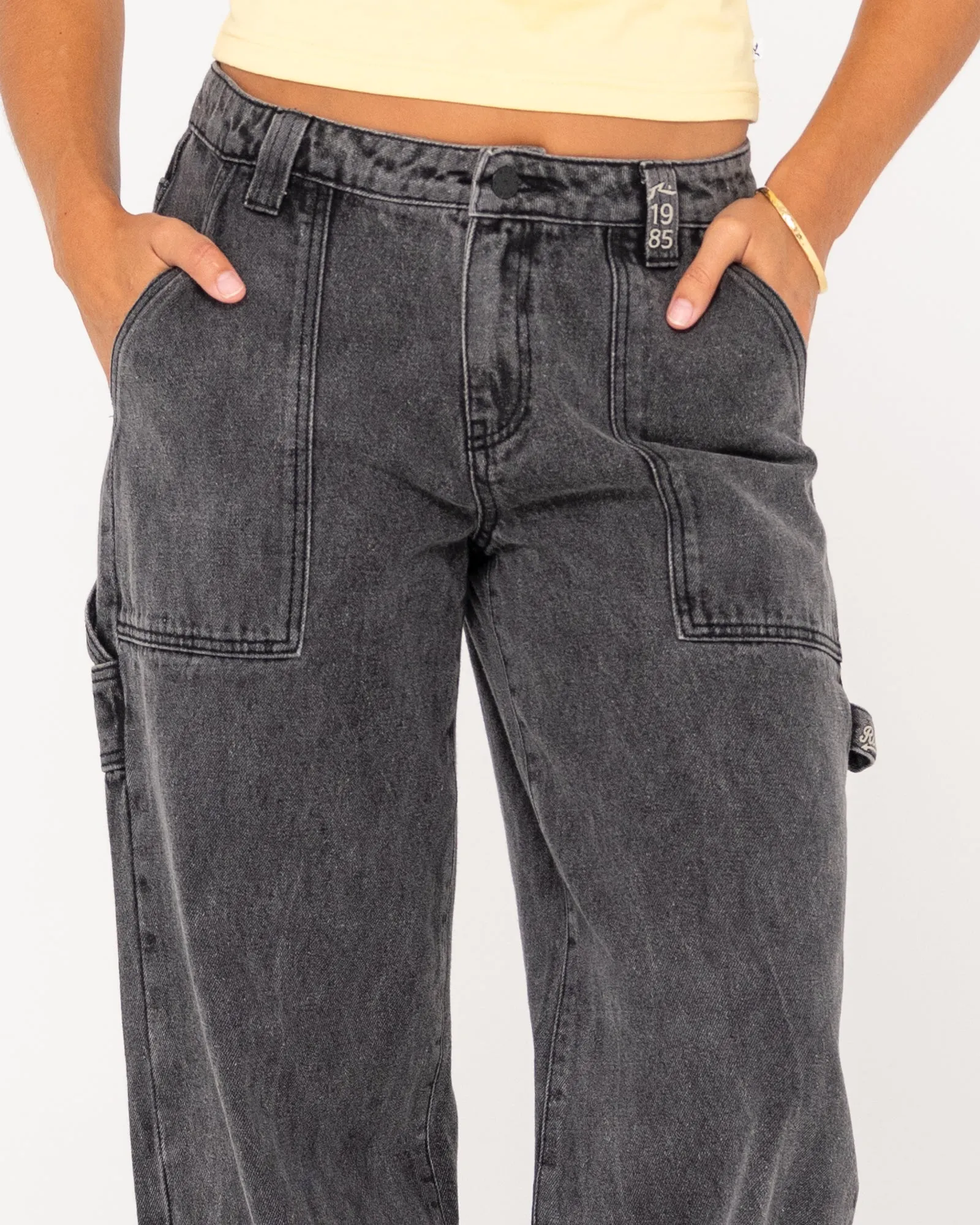 Billie Low Rise Carpenter Jean