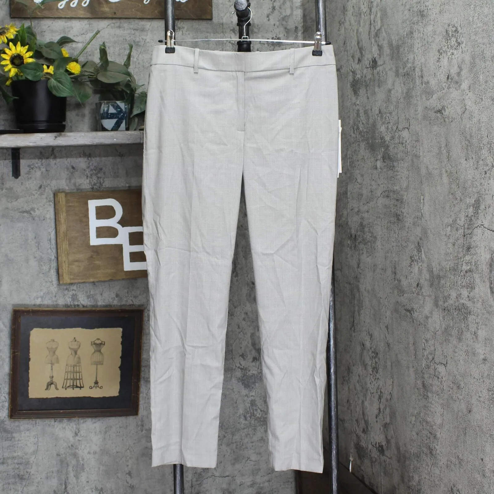 Calvin Klein Womens Cropped Slim-Fit Pants S94P2037