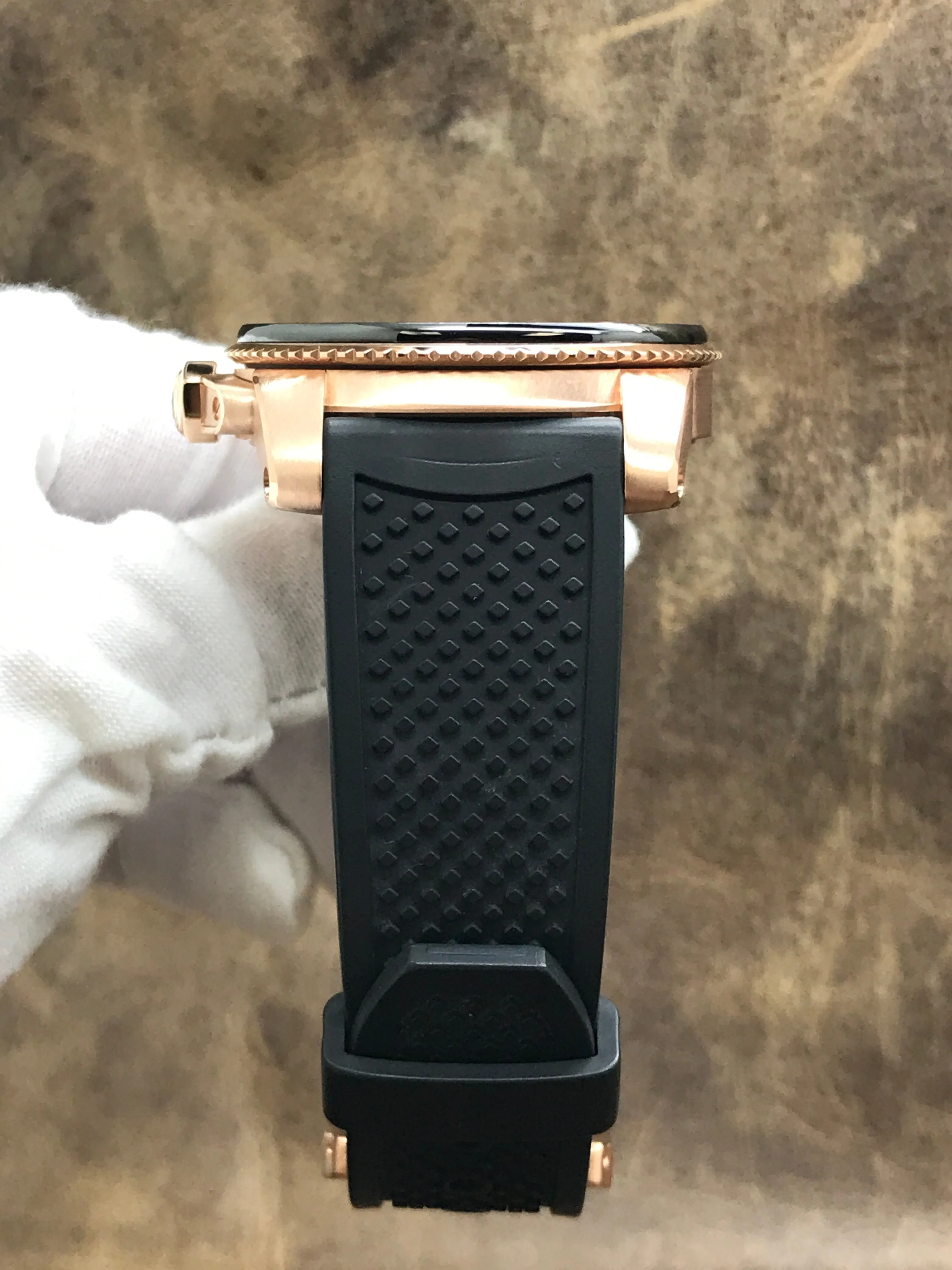 Cartier Calibre de Cartier Diver 18K Rose Gold W7100052 Black Dial Automatic Men's Watch