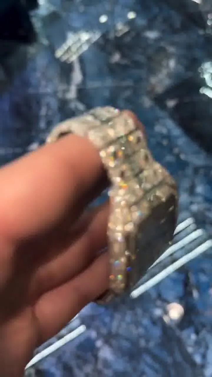 Cartier Santos Moissanite Diamond Watch | vvs moissanite watch W 191