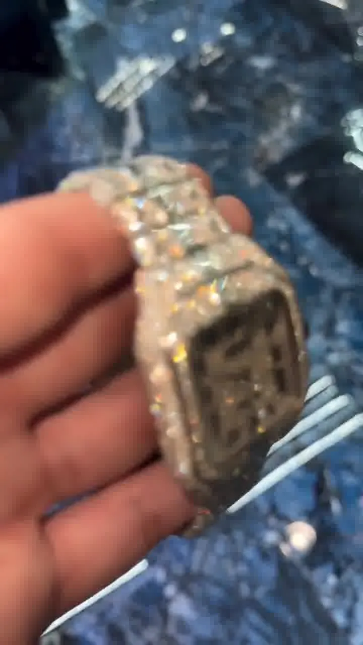 Cartier Santos Moissanite Diamond Watch | vvs moissanite watch W 191
