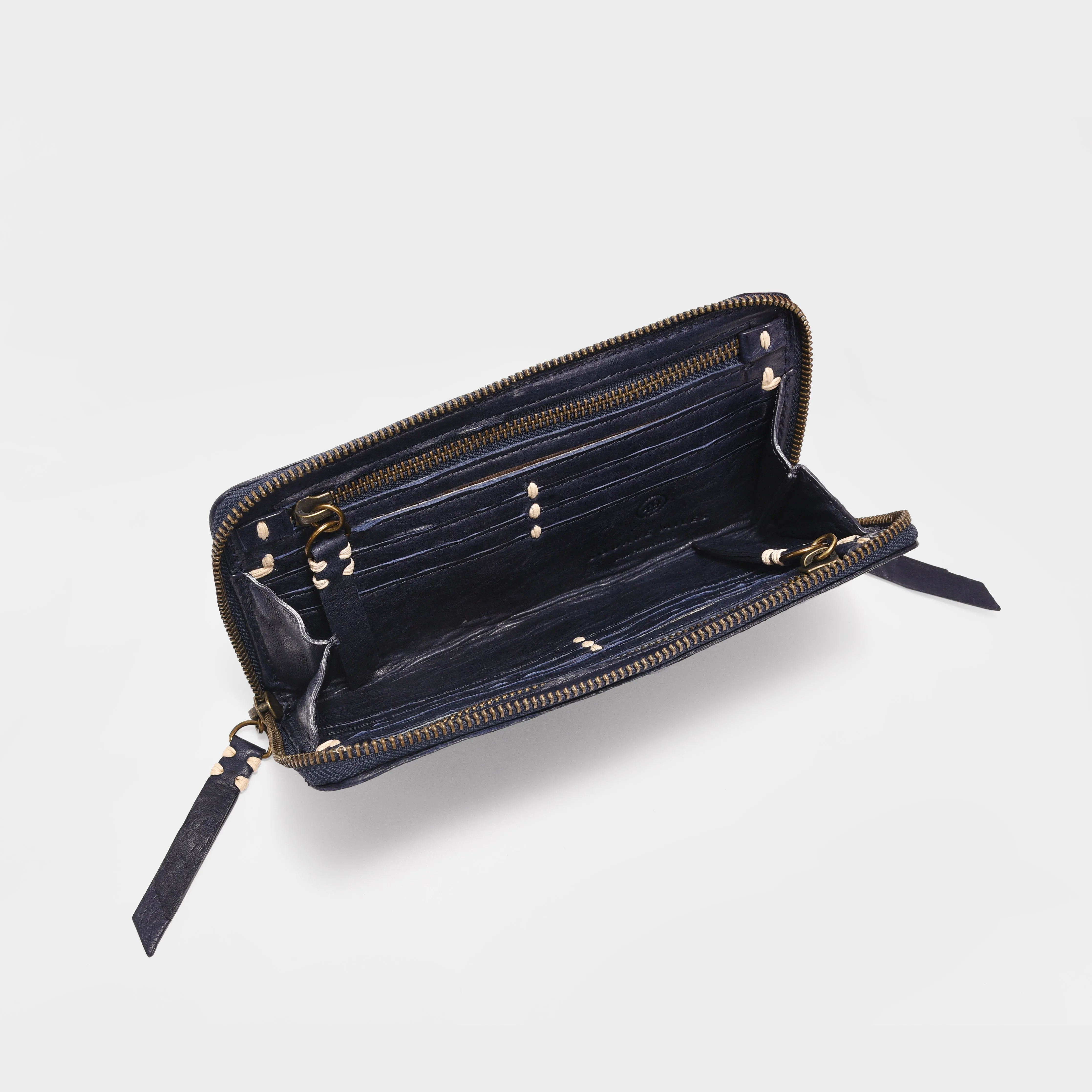 Clingy Wallet in Washed Lambskin