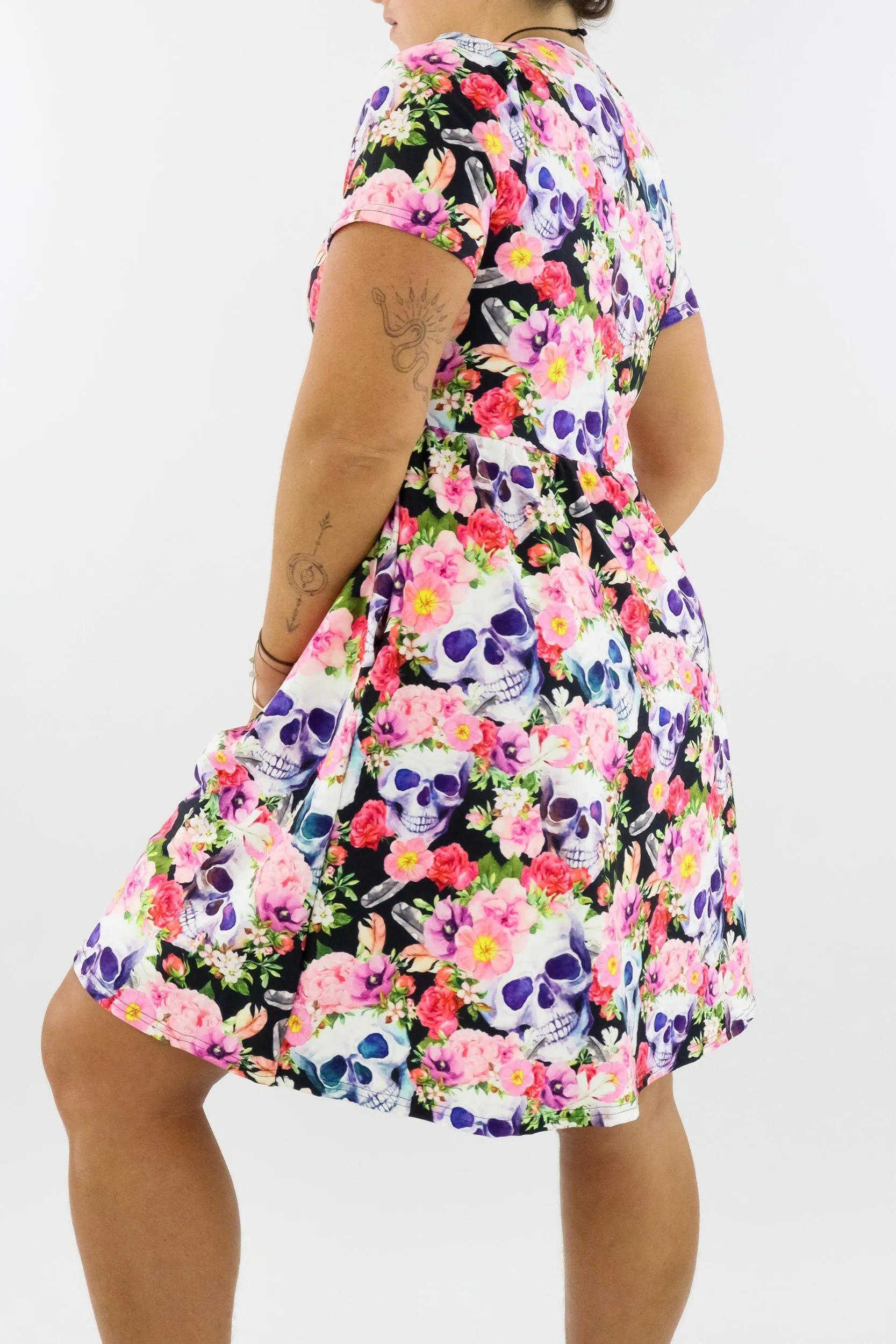 Dead Pretty - Short Sleeve Skater Dress - Knee Length - Side Pockets