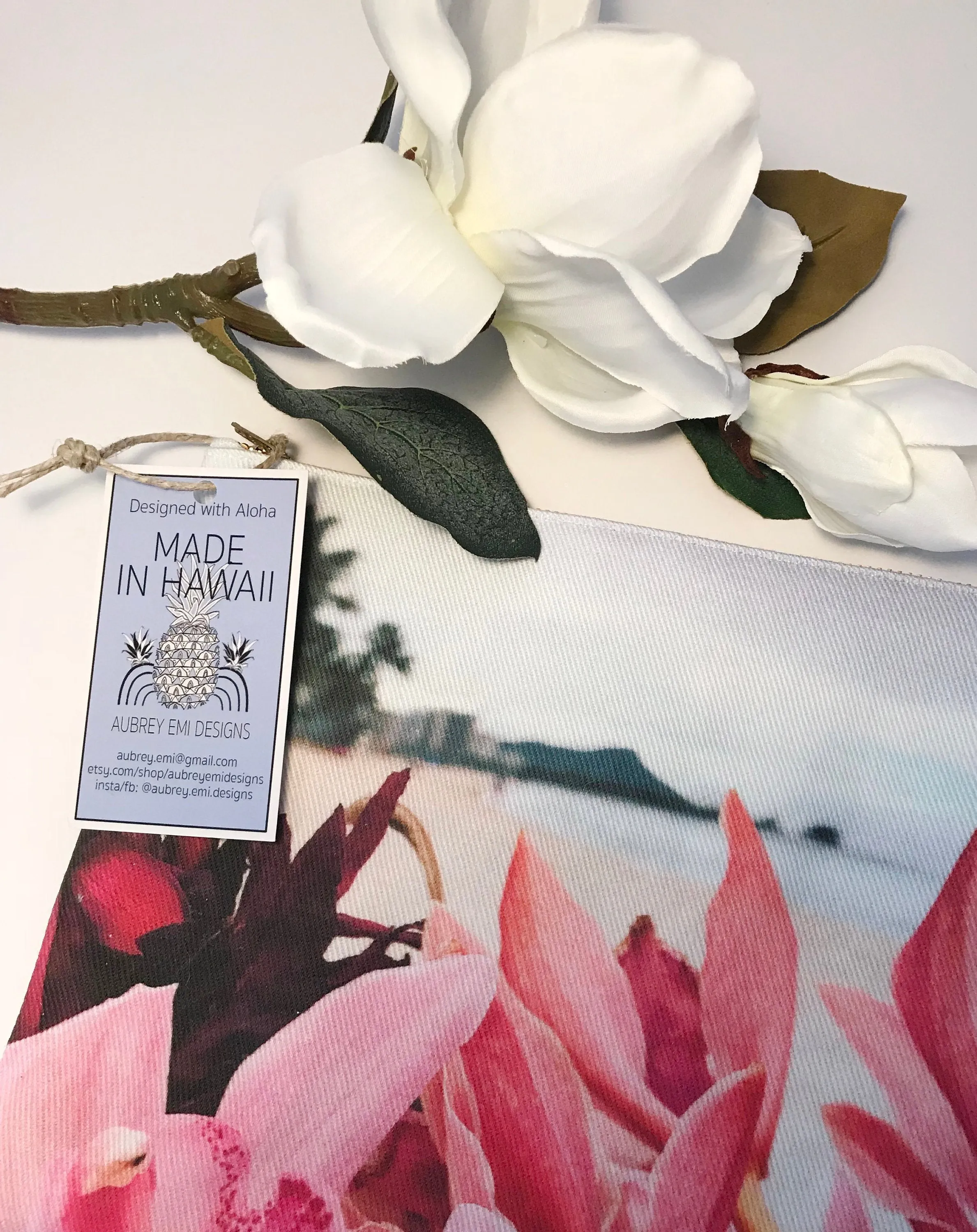 Diamond Head & Orchids Pouch (Med/Lg)
