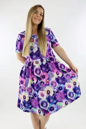 Floricultural - Short Sleeve Skater Dress - Knee Length - Side Pockets
