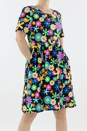 Flower Power - Short Sleeve Skater Dress - Knee Length - Side Pockets - Old Sizing