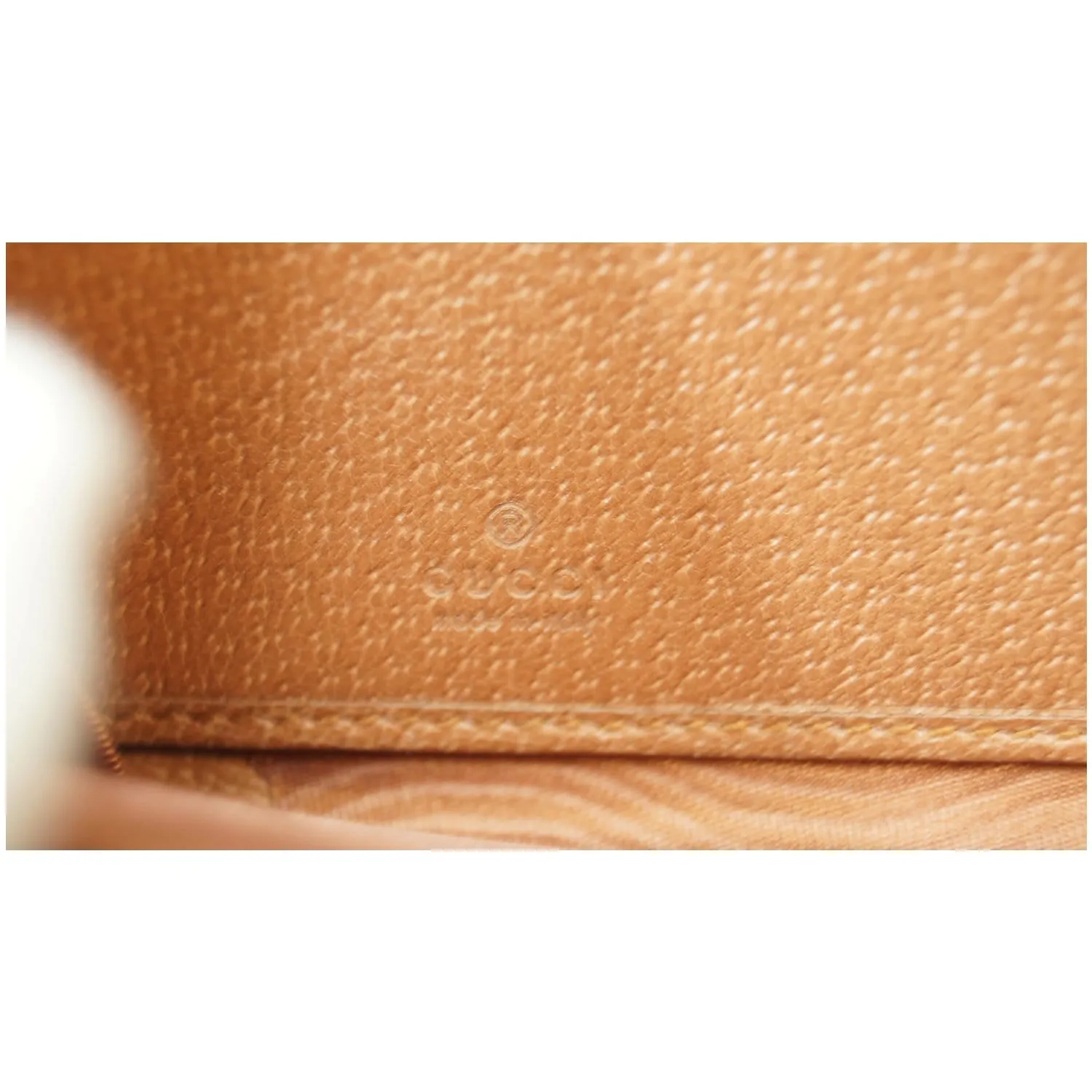 GUCCI Zip Around NY New York Yankees Patch Wallet Beige 547791 - Last Call