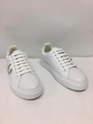 Leather low-top sneakers