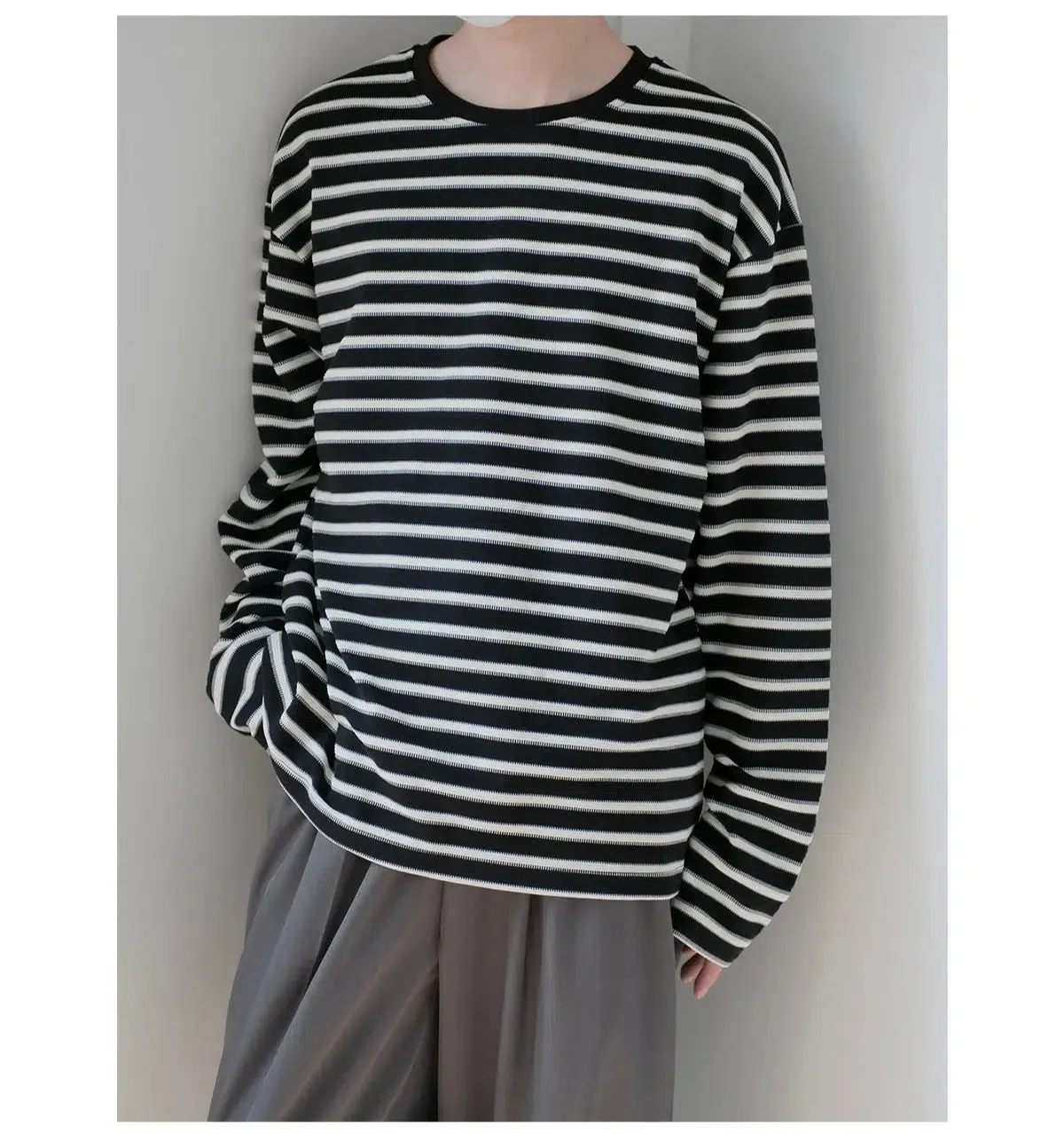 Lightweight Crew Neck Striped T-shirt