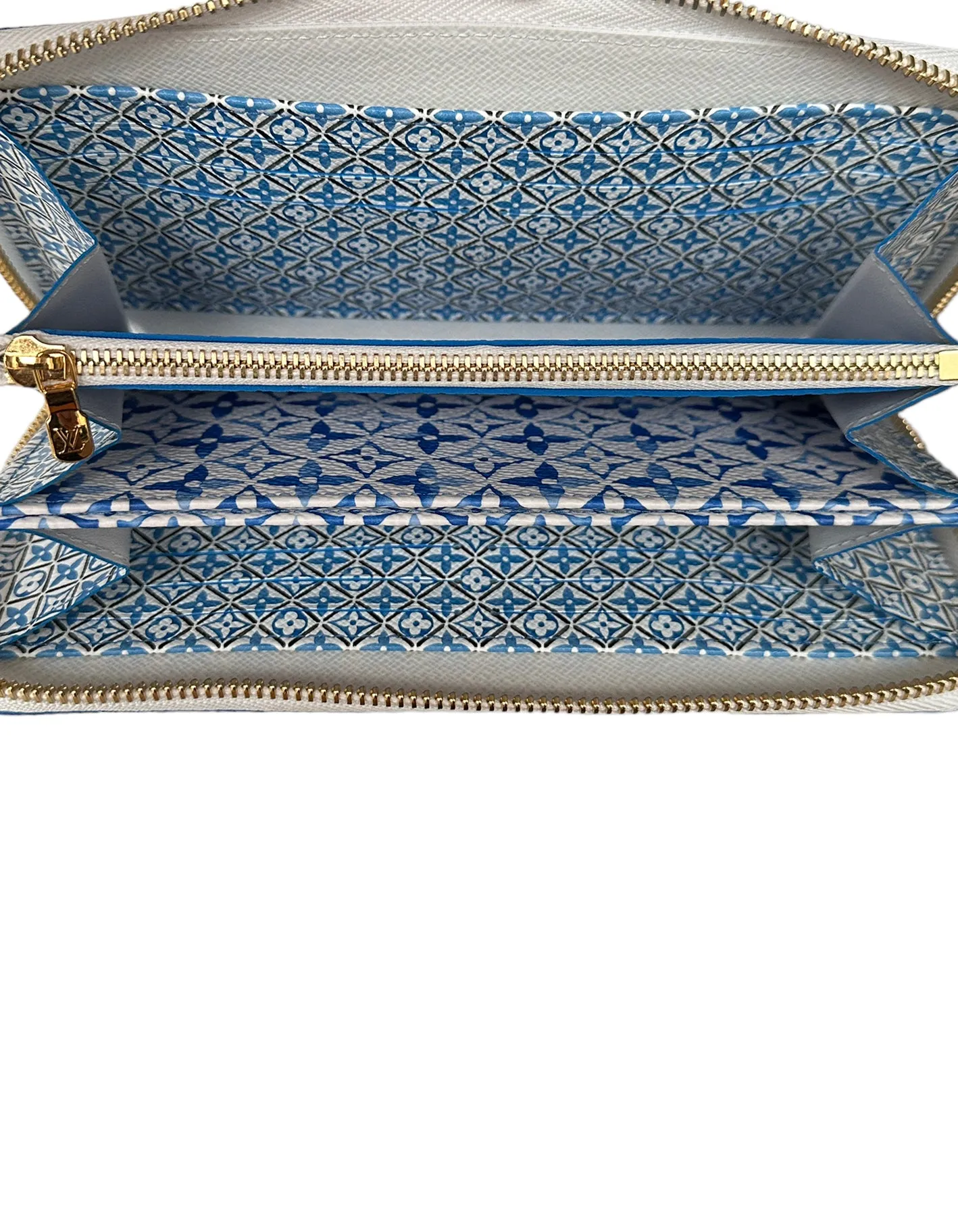 Louis Vuitton 2023 Blue Monogram Giant By The Pool Zippy Wallet