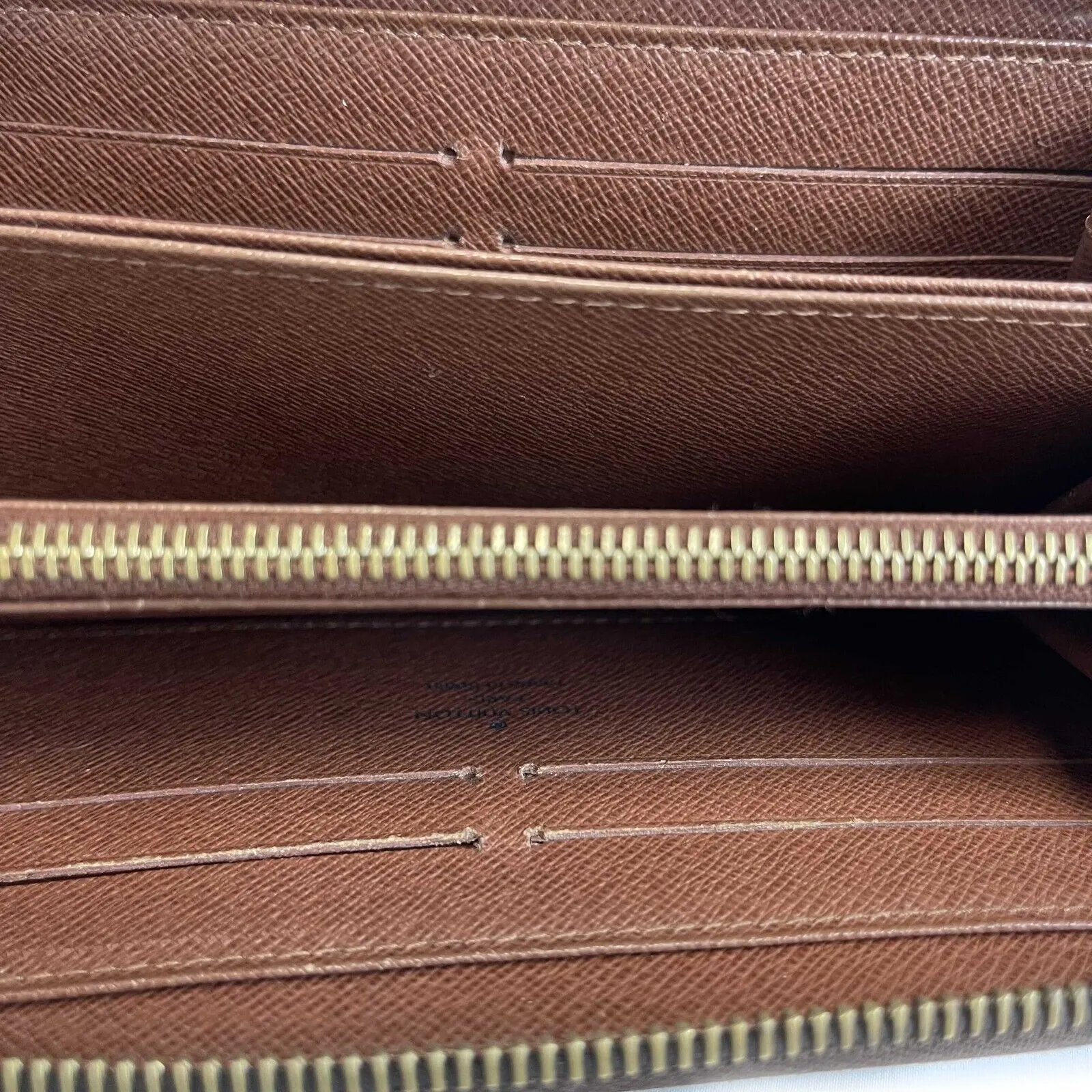 Louis Vuitton - Monogram Roses Zippy Brown Wallet - Zip Around Card Holder