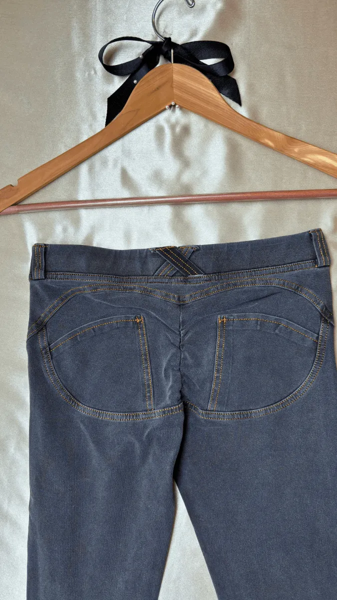 Low Rise Stay Up Butt Enhancer Gray Jeggings