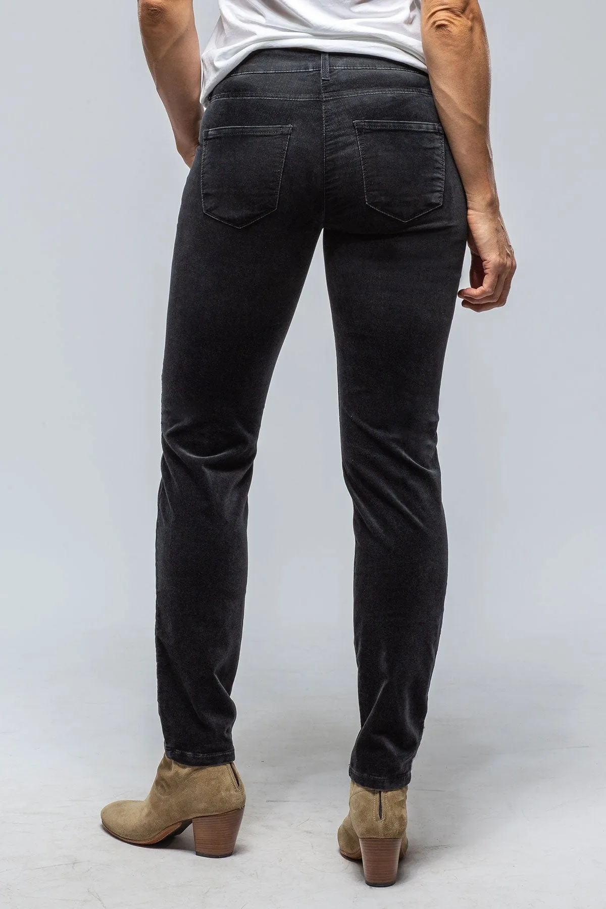 MAC Dream Slim Velvet in Night Grey
