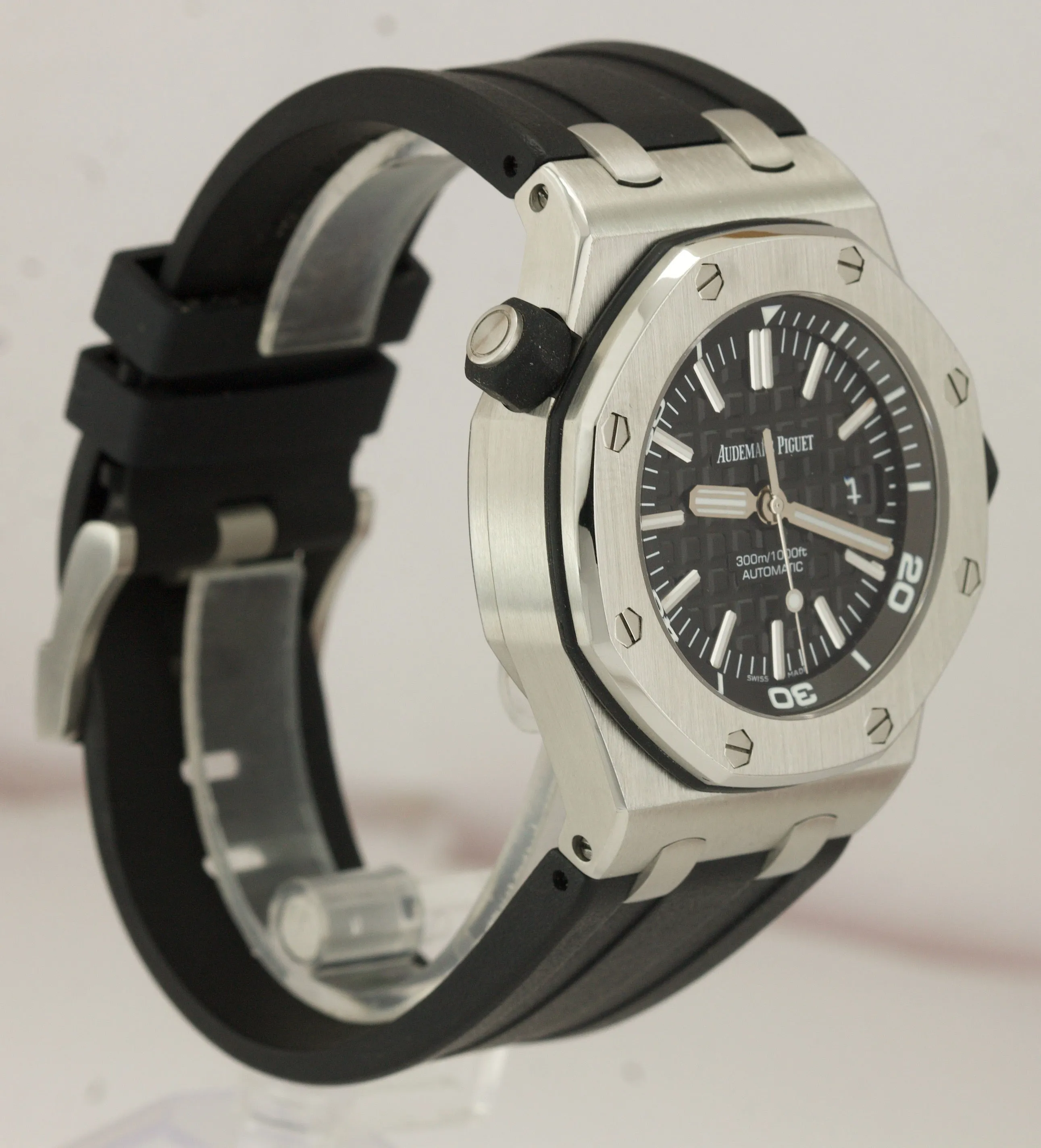 MINT Audemars Piguet Royal Oak Offshore Diver Black 15703ST.OO.A002CA.01 Watch