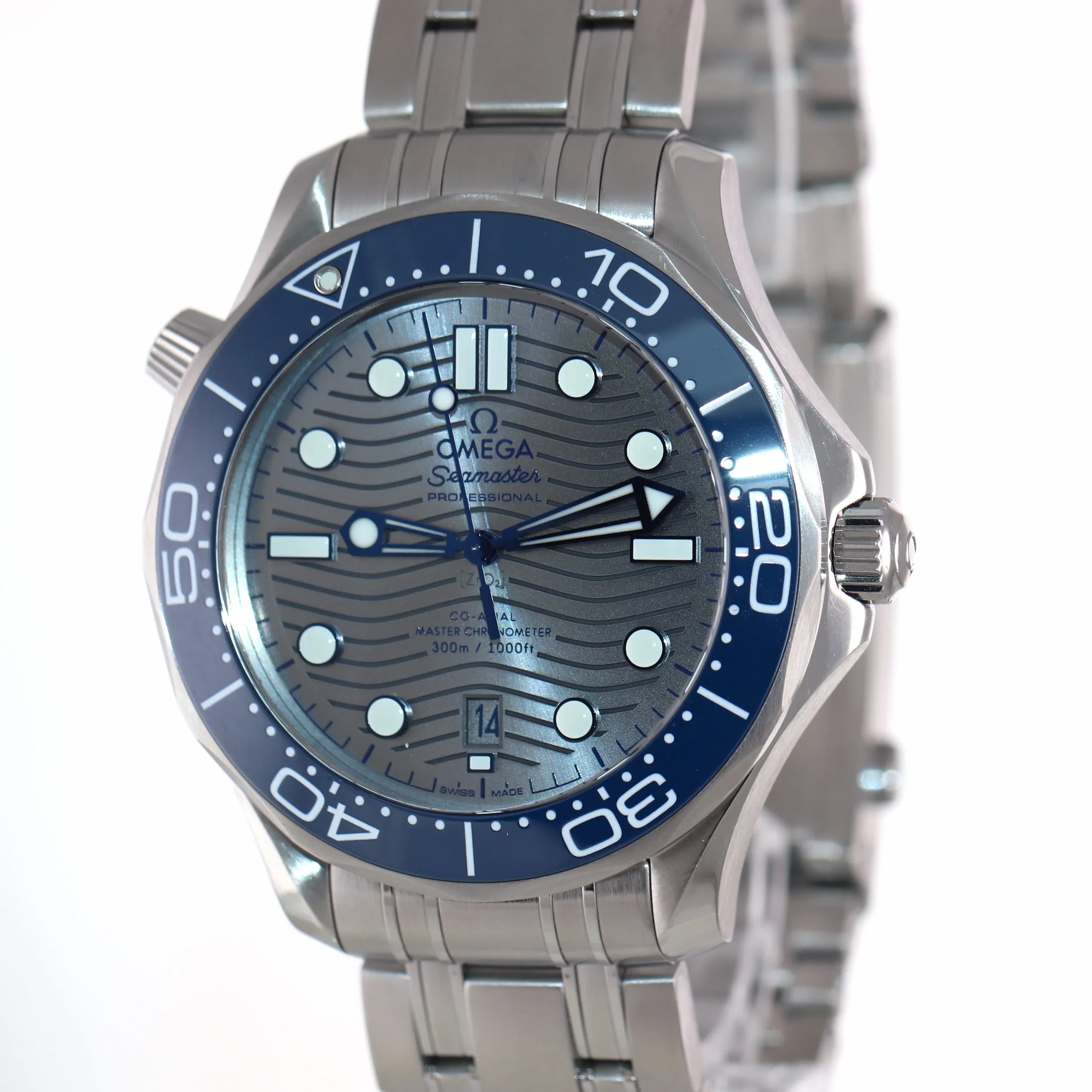 MINT PAPERS Omega Seamaster Diver 300M 42mm Grey Wave 210.30.42.20.06.001 Watch