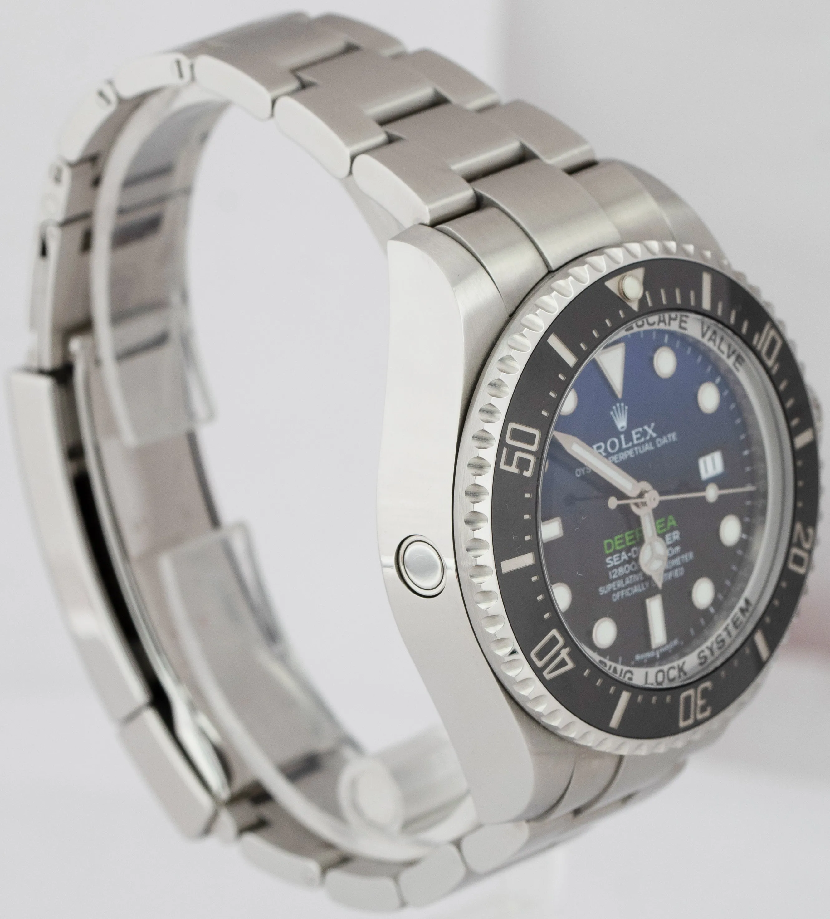 MINT Rolex Sea-Dweller Deepsea 'James Cameron' Blue Black 116660 44mm Dive Watch