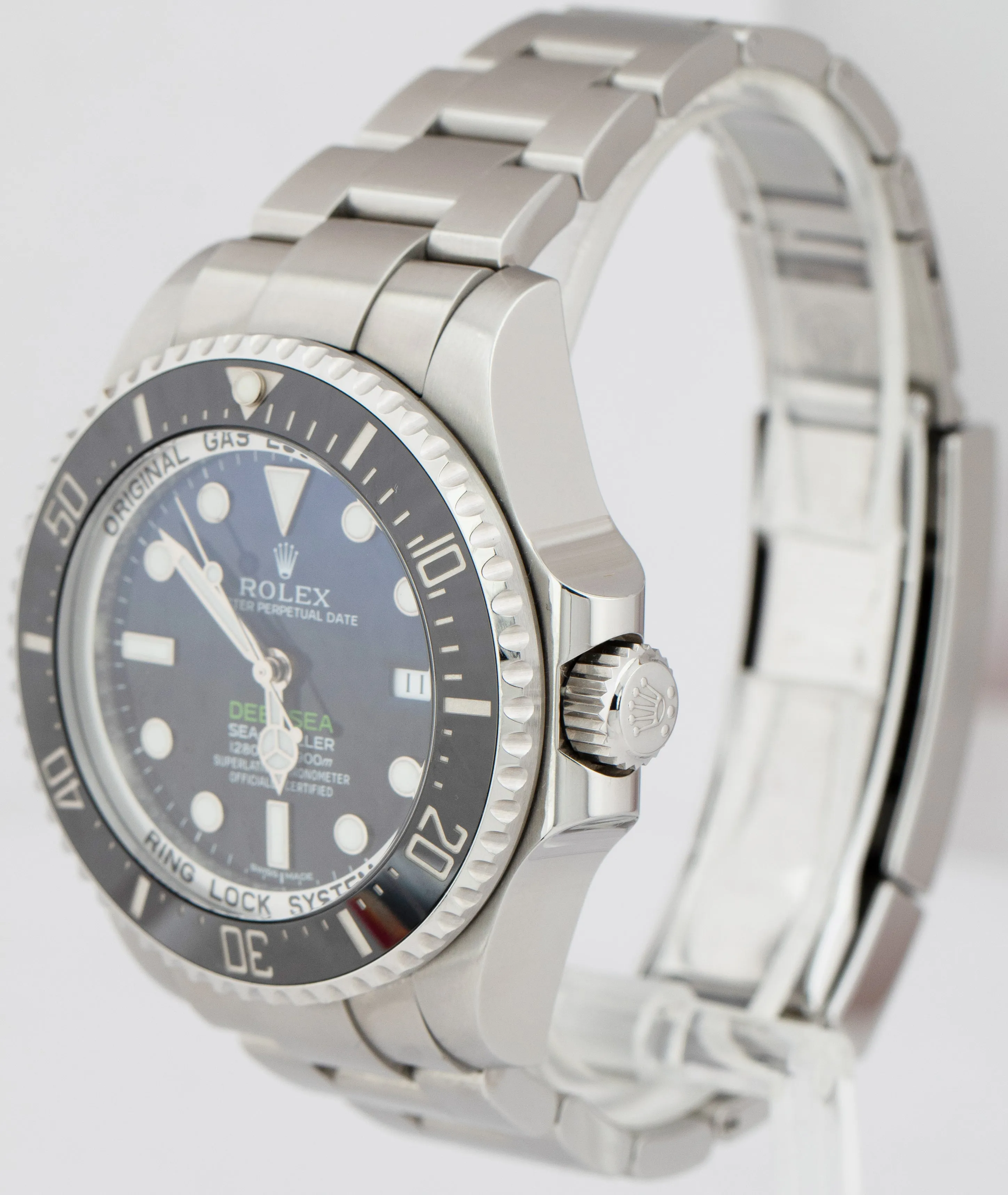 MINT Rolex Sea-Dweller Deepsea 'James Cameron' Blue Black 116660 44mm Dive Watch