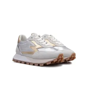 Moa Concept Sneakers running open i beige med sølv og gull detaljer