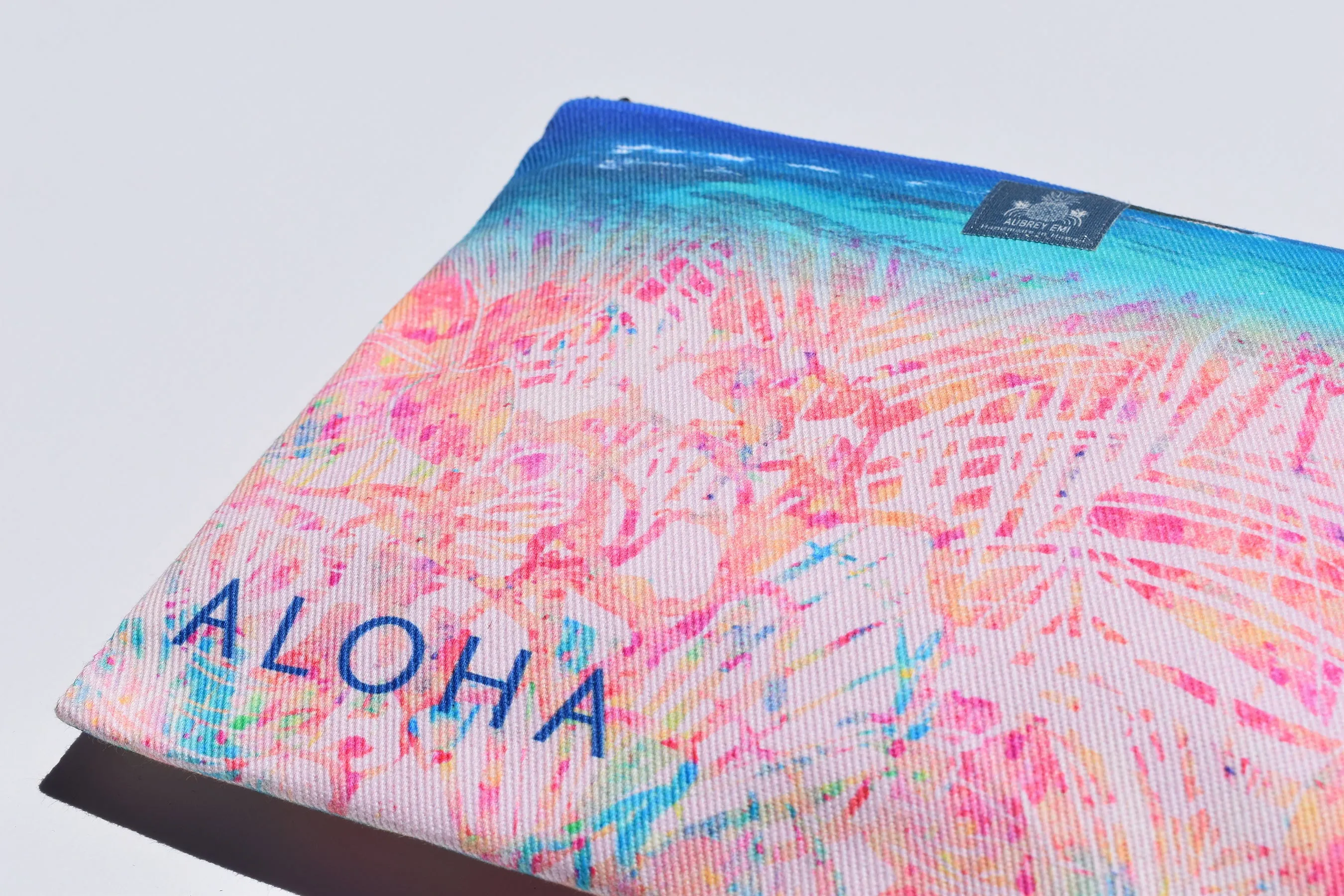 Mokulua Islands - Pink Tropics Medium Pouch