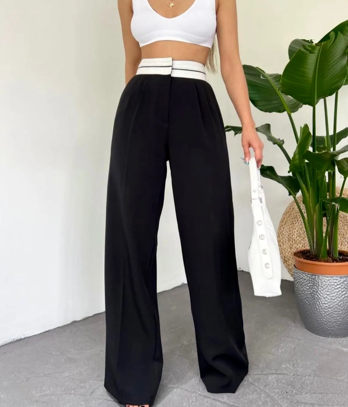 Not so basic waistband Pants