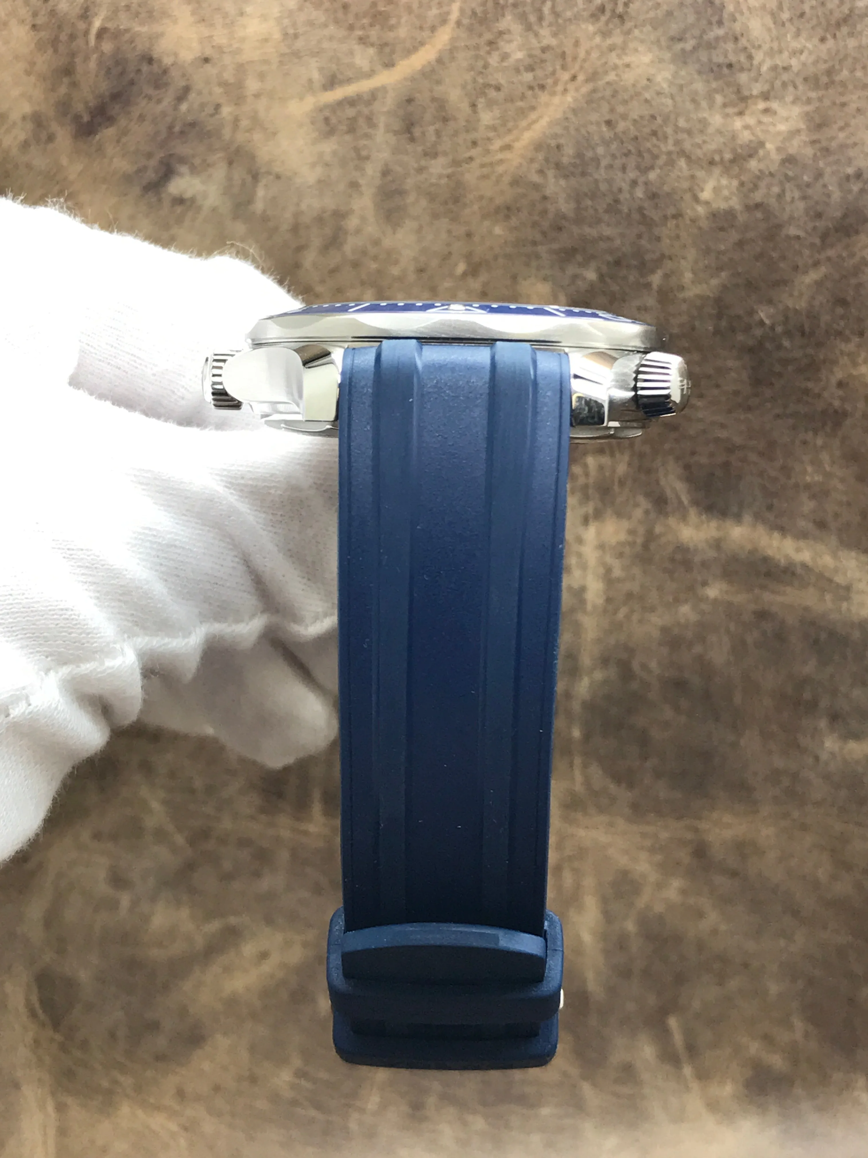 Omega Seamaster Diver 300M 210.30.42.20.03.001 Blue Dial Automatic Men's Watch