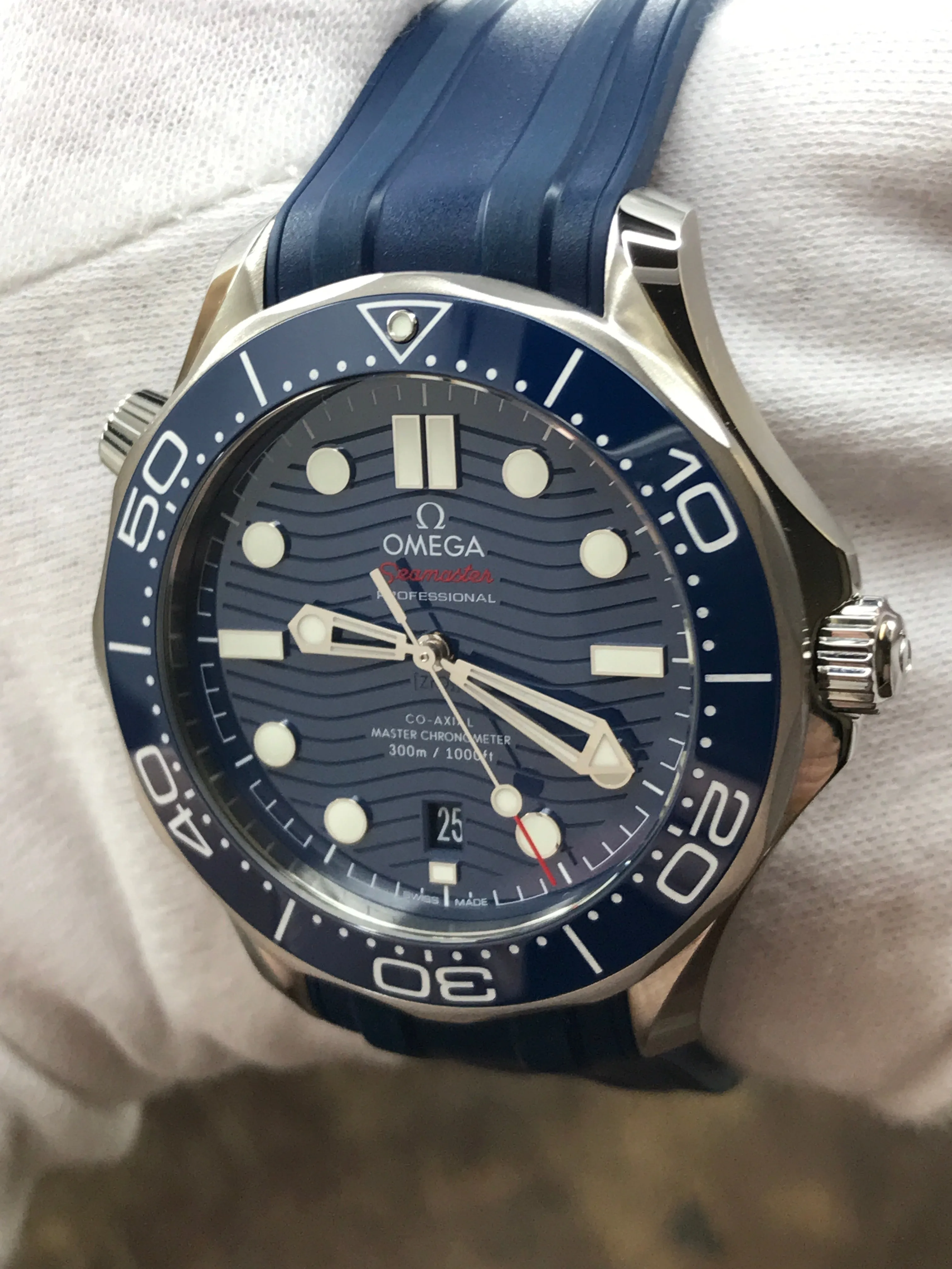 Omega Seamaster Diver 300M 210.30.42.20.03.001 Blue Dial Automatic Men's Watch