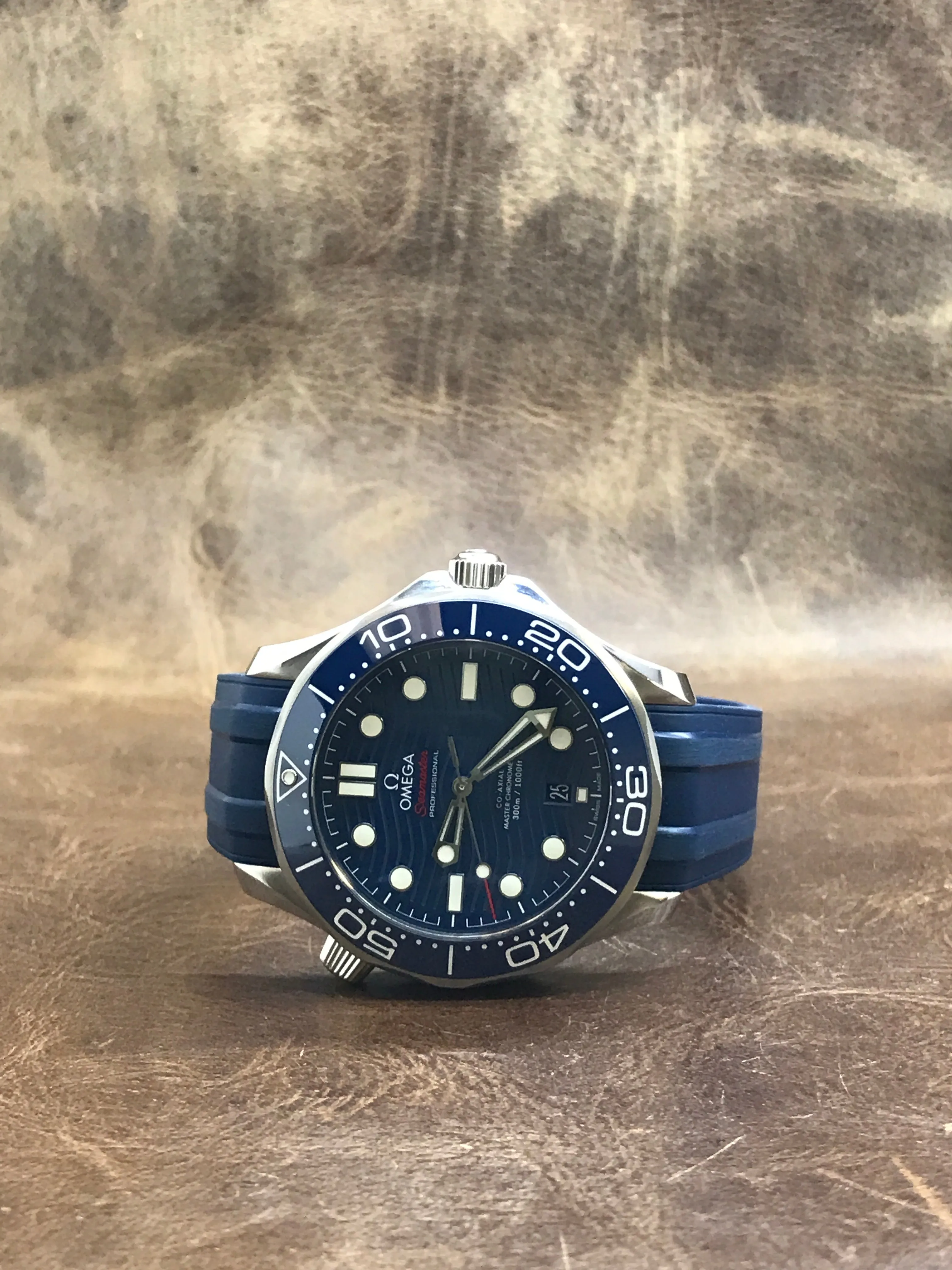 Omega Seamaster Diver 300M 210.30.42.20.03.001 Blue Dial Automatic Men's Watch