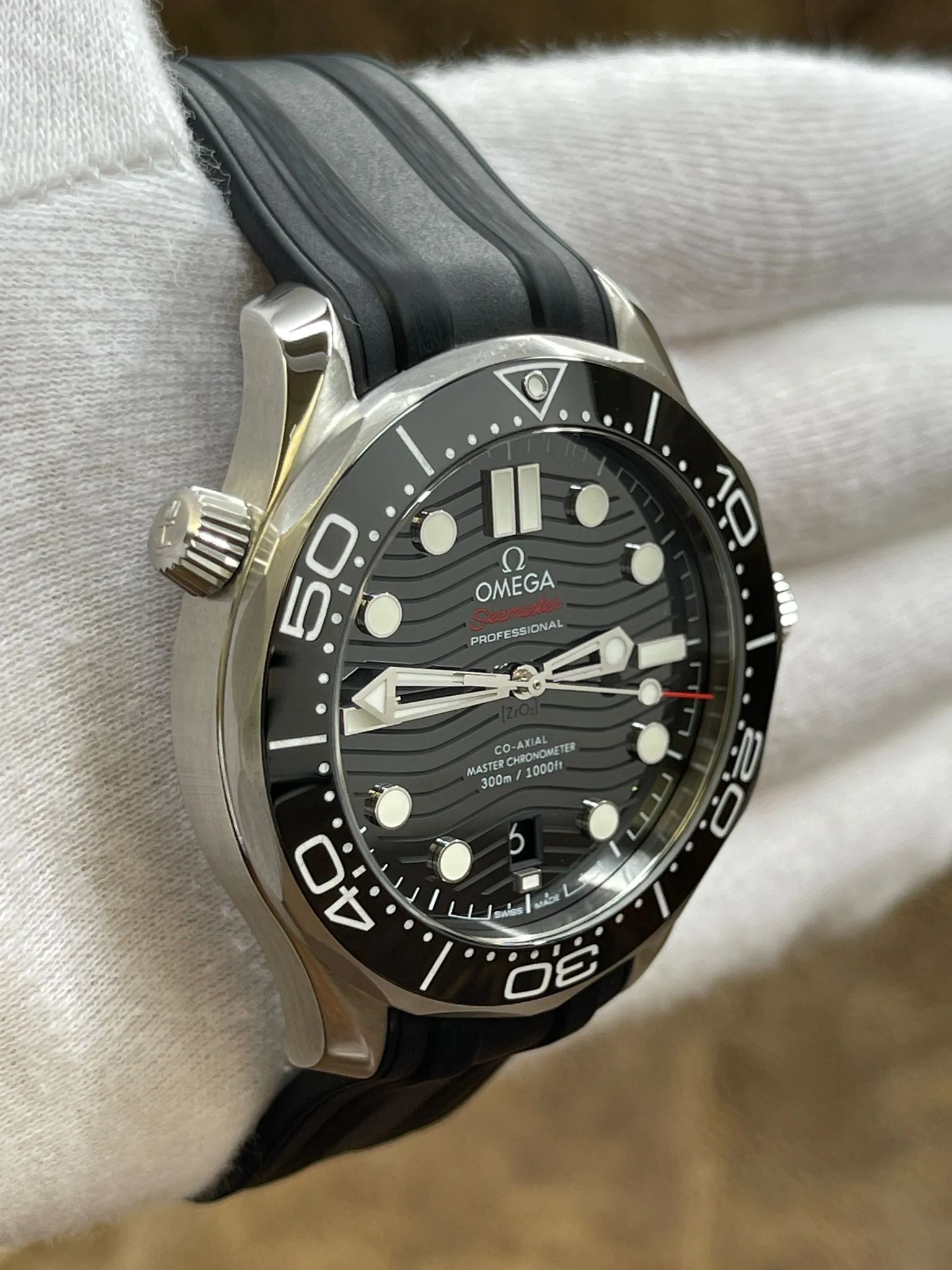 Omega Seamaster Diver 300M 210.32.42.20.01.001 Black Dial Automatic Men's Watch