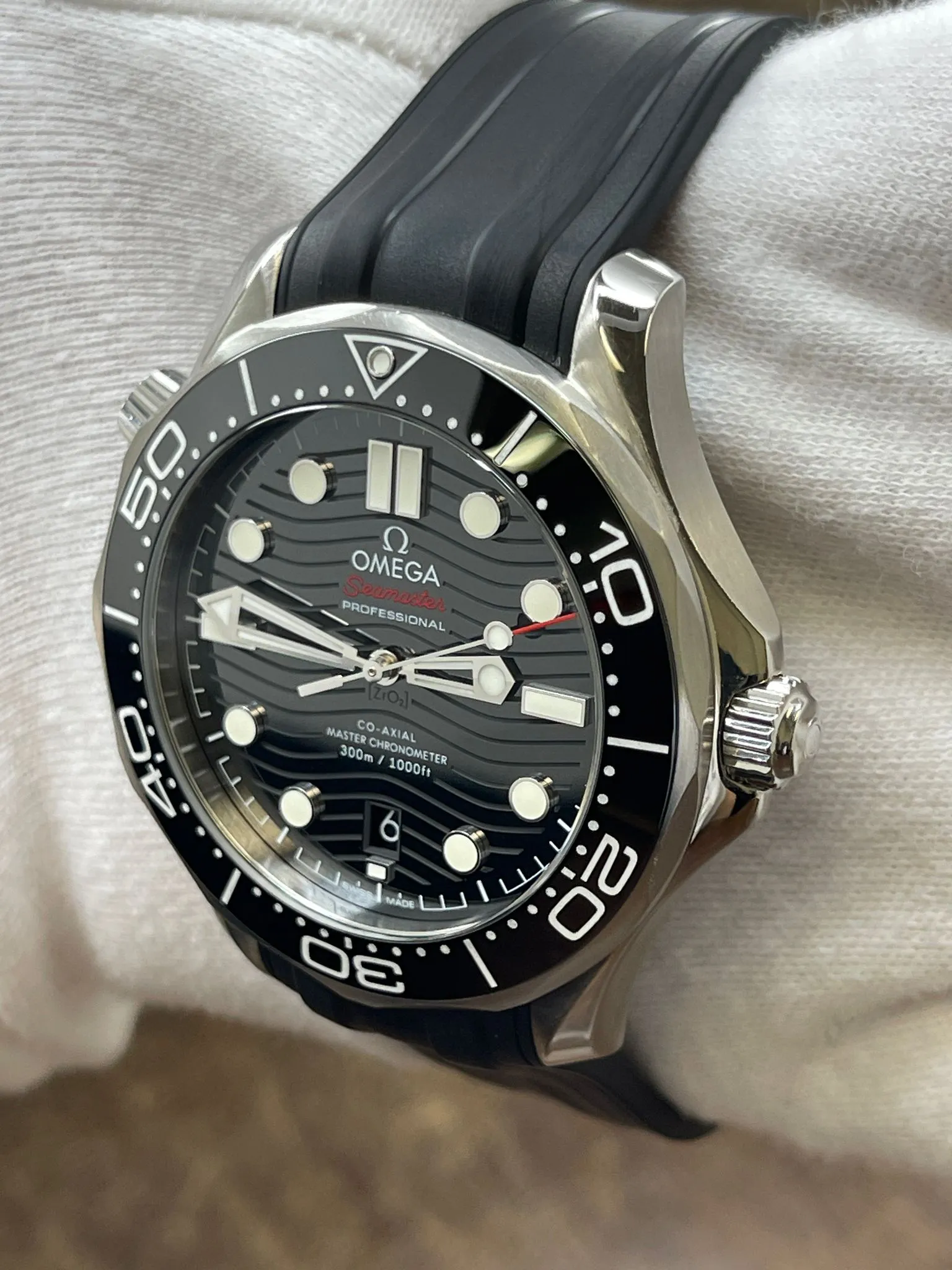Omega Seamaster Diver 300M 210.32.42.20.01.001 Black Dial Automatic Men's Watch