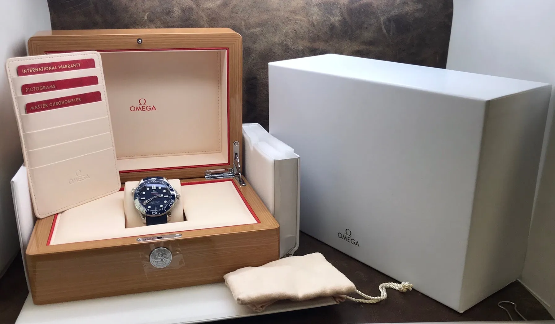 Omega Seamaster Diver 300M 210.32.42.20.03.001 Blue Dial Automatic Men's Watch