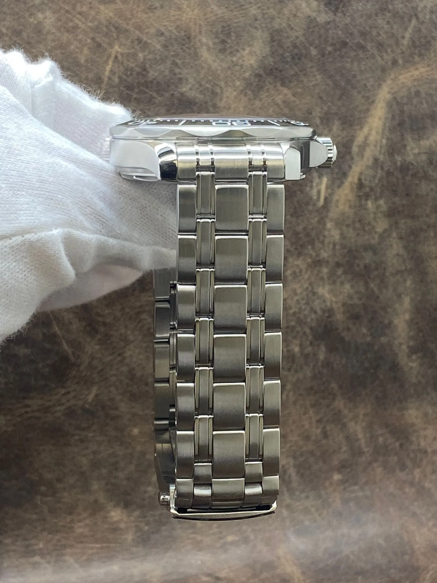 Omega Seamaster Diver 300M additional black rubber strap 210.30.42.20.01.001 Black Dial Automatic Men's Watch