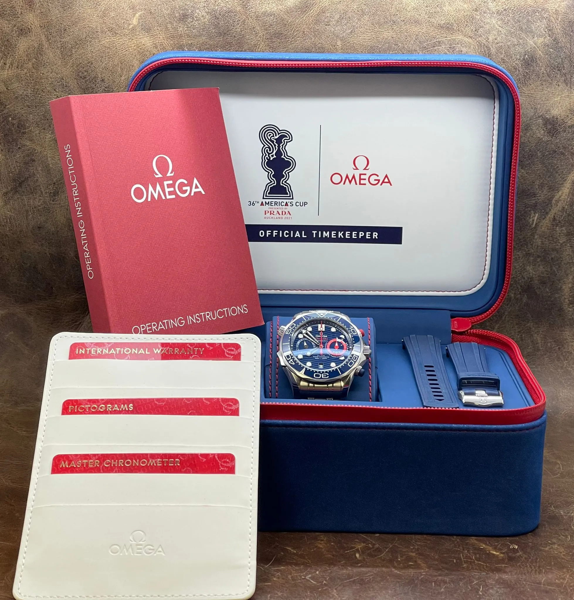 Omega Seamaster Diver 300M America’s Cup 210.30.44.51.03.002 Blue Dial Automatic Men's Watch