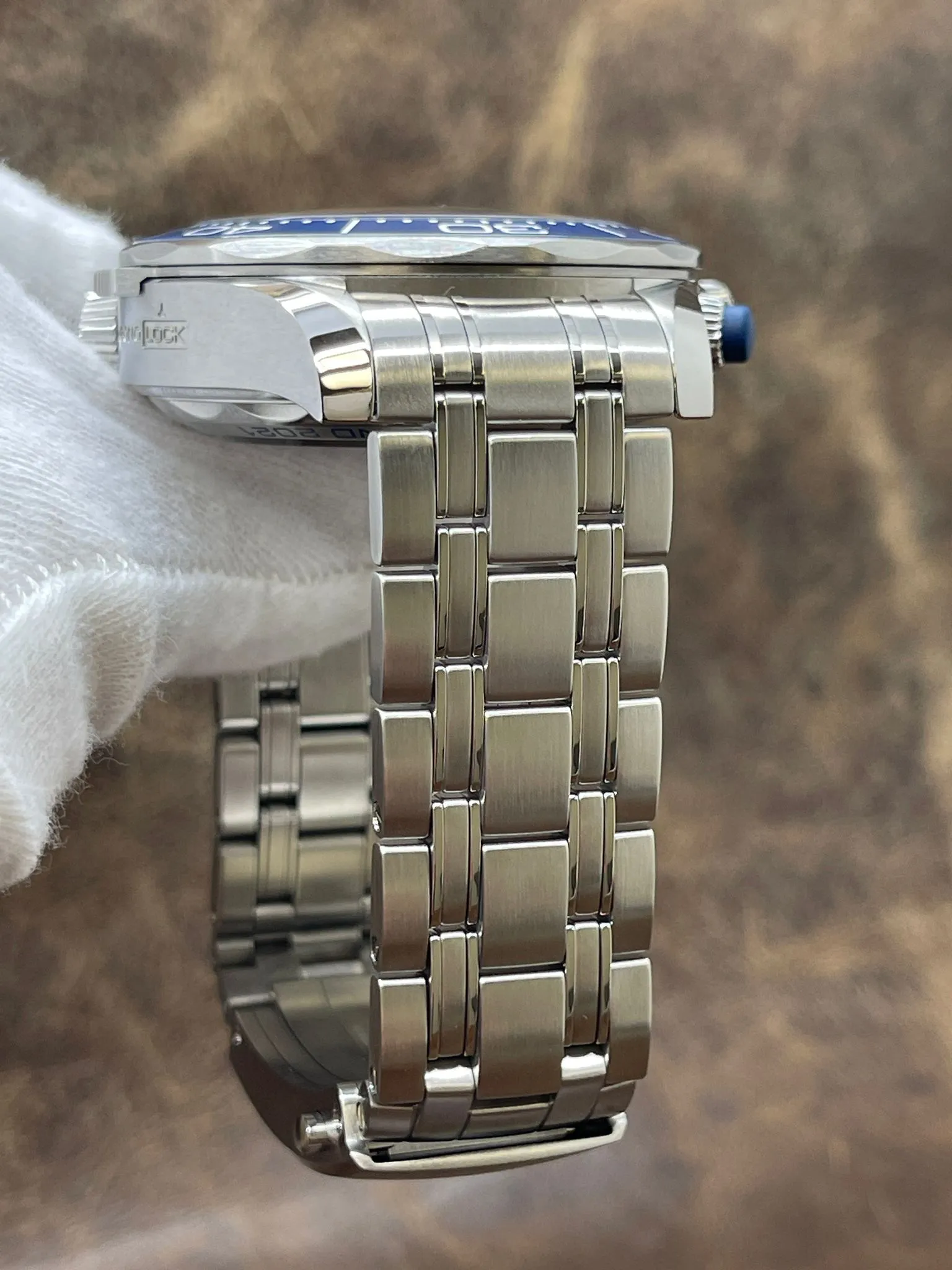 Omega Seamaster Diver 300M America’s Cup 210.30.44.51.03.002 Blue Dial Automatic Men's Watch