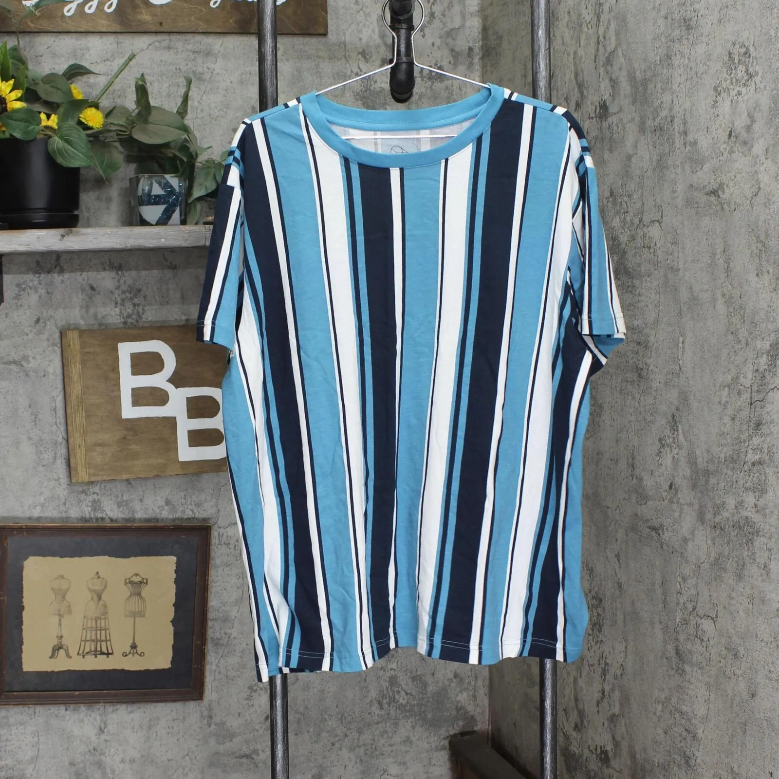 Original Use Mens Vertical Striped Short Sleeve T-Shirt Tee Blue Stripe XL