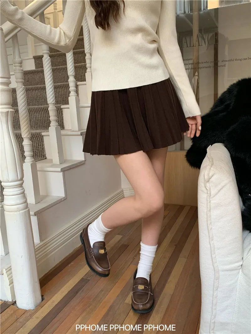 pleated knitted A-dress