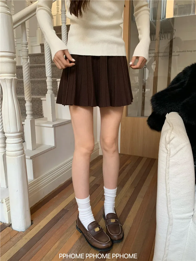 pleated knitted A-dress