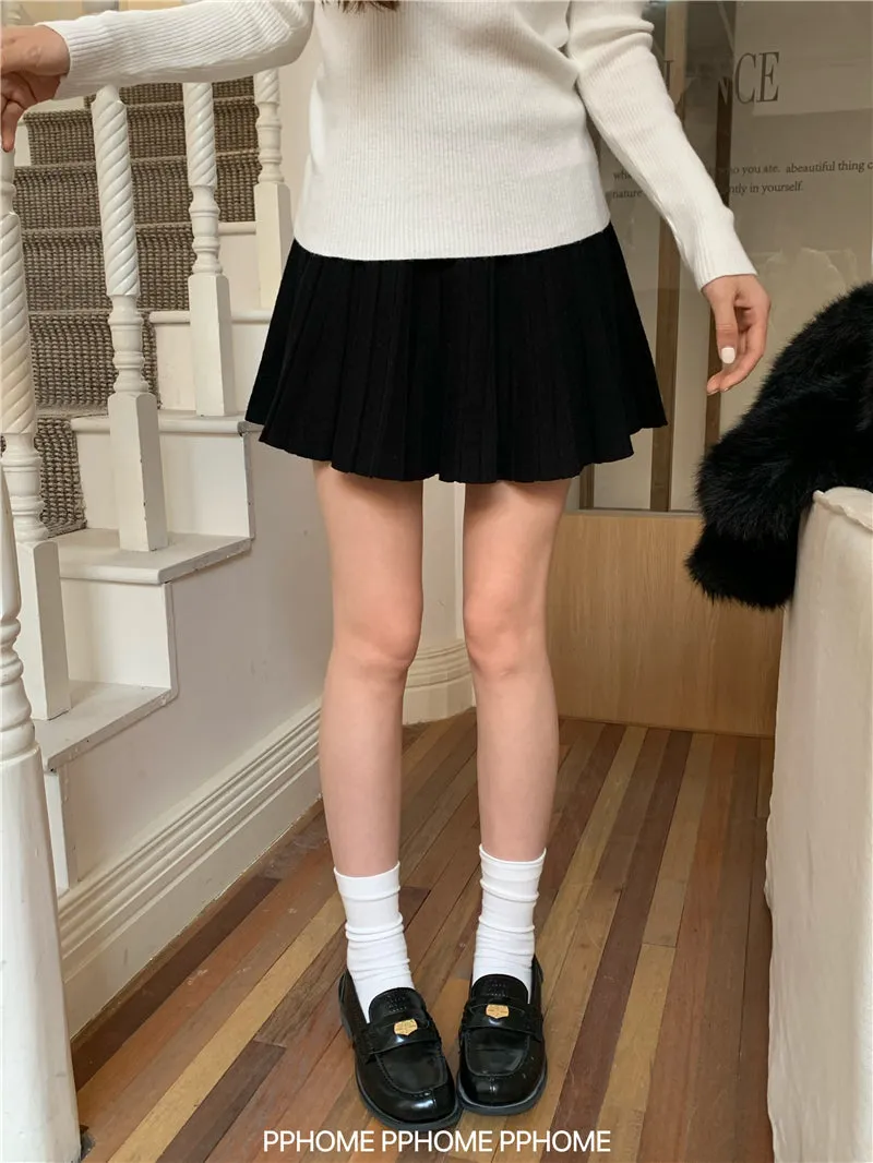 pleated knitted A-dress