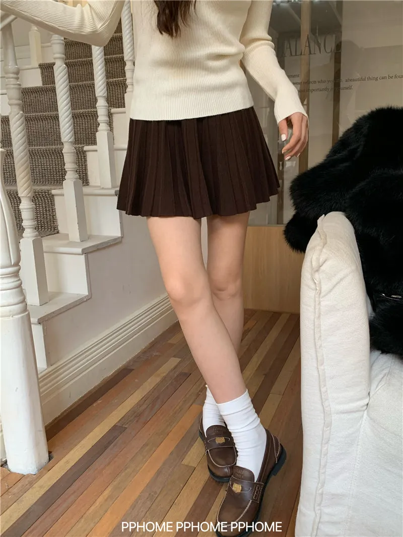 pleated knitted A-dress