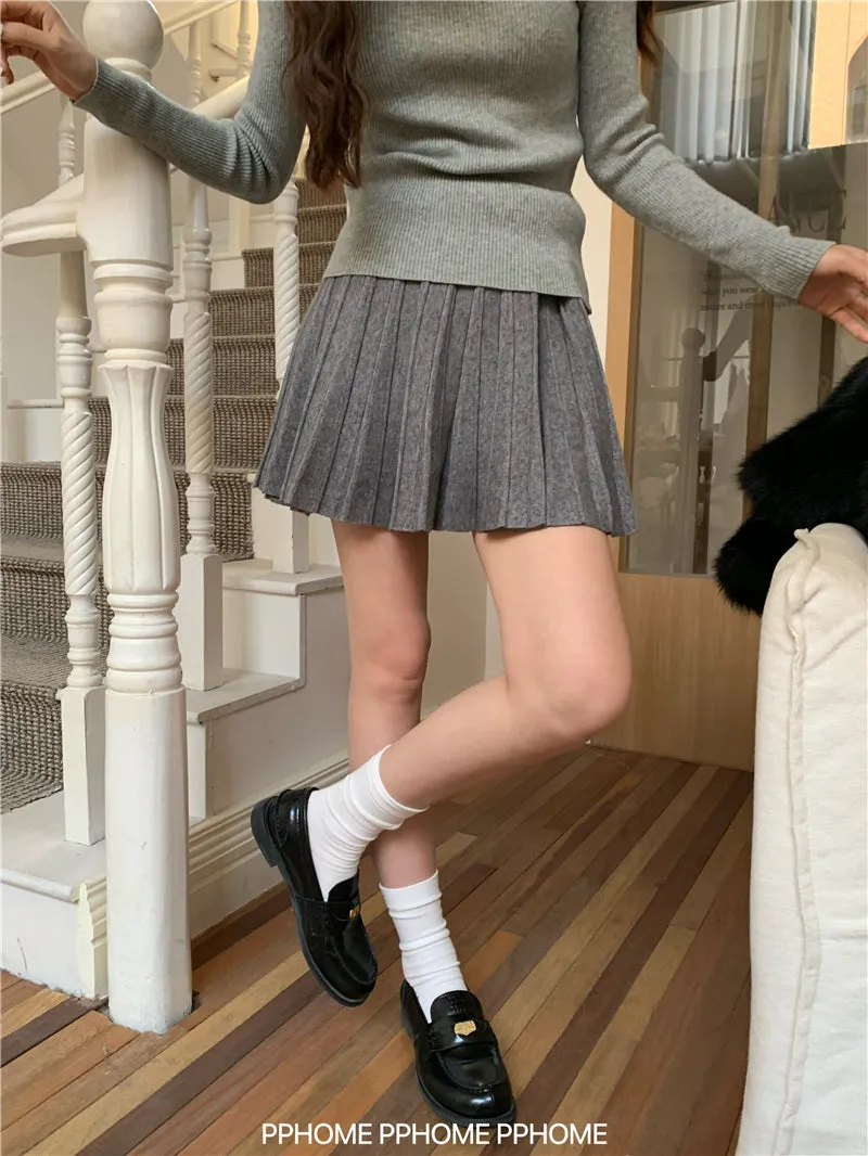 pleated knitted A-dress