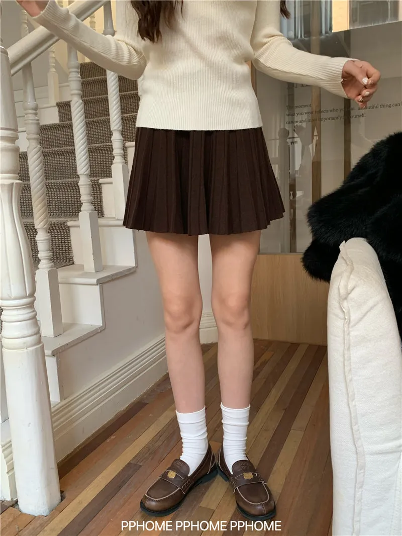 pleated knitted A-dress