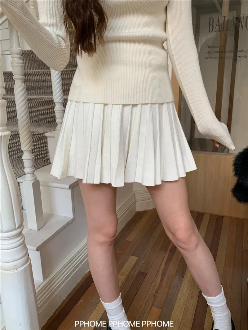 pleated knitted A-dress