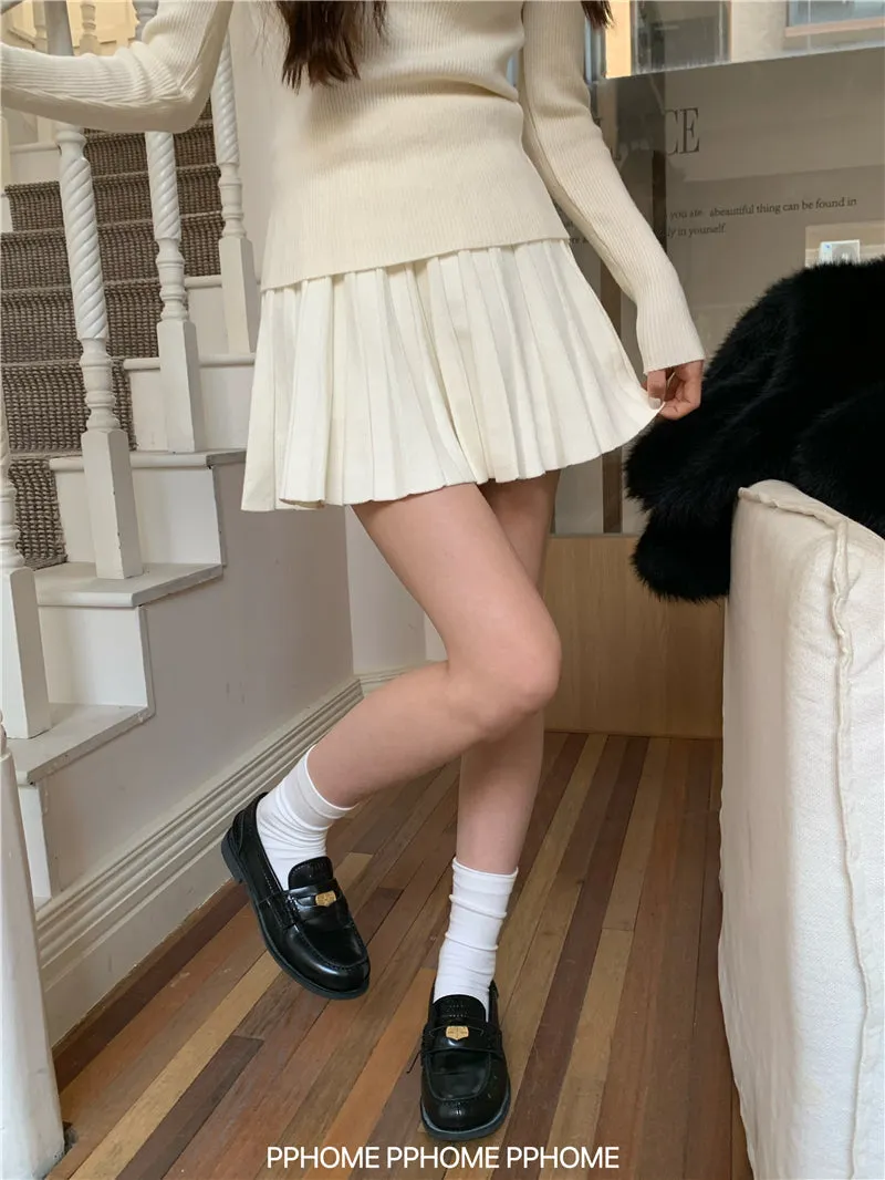 pleated knitted A-dress