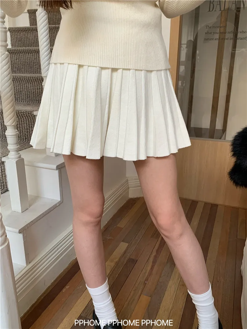 pleated knitted A-dress