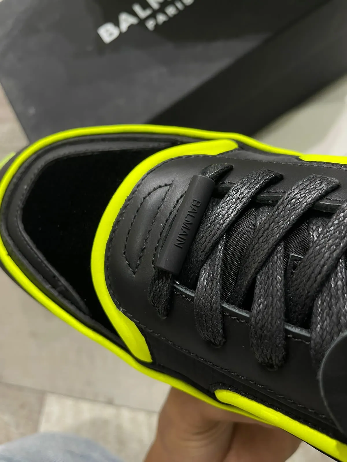 Premium Racer low-top sneakers